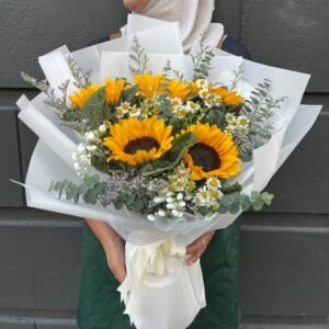Chasing the Sun Flower Bouquet