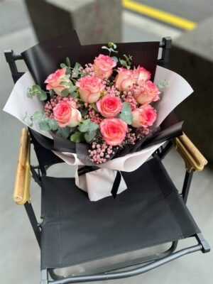 Garden Splendour Flower Bouquet - Image 3