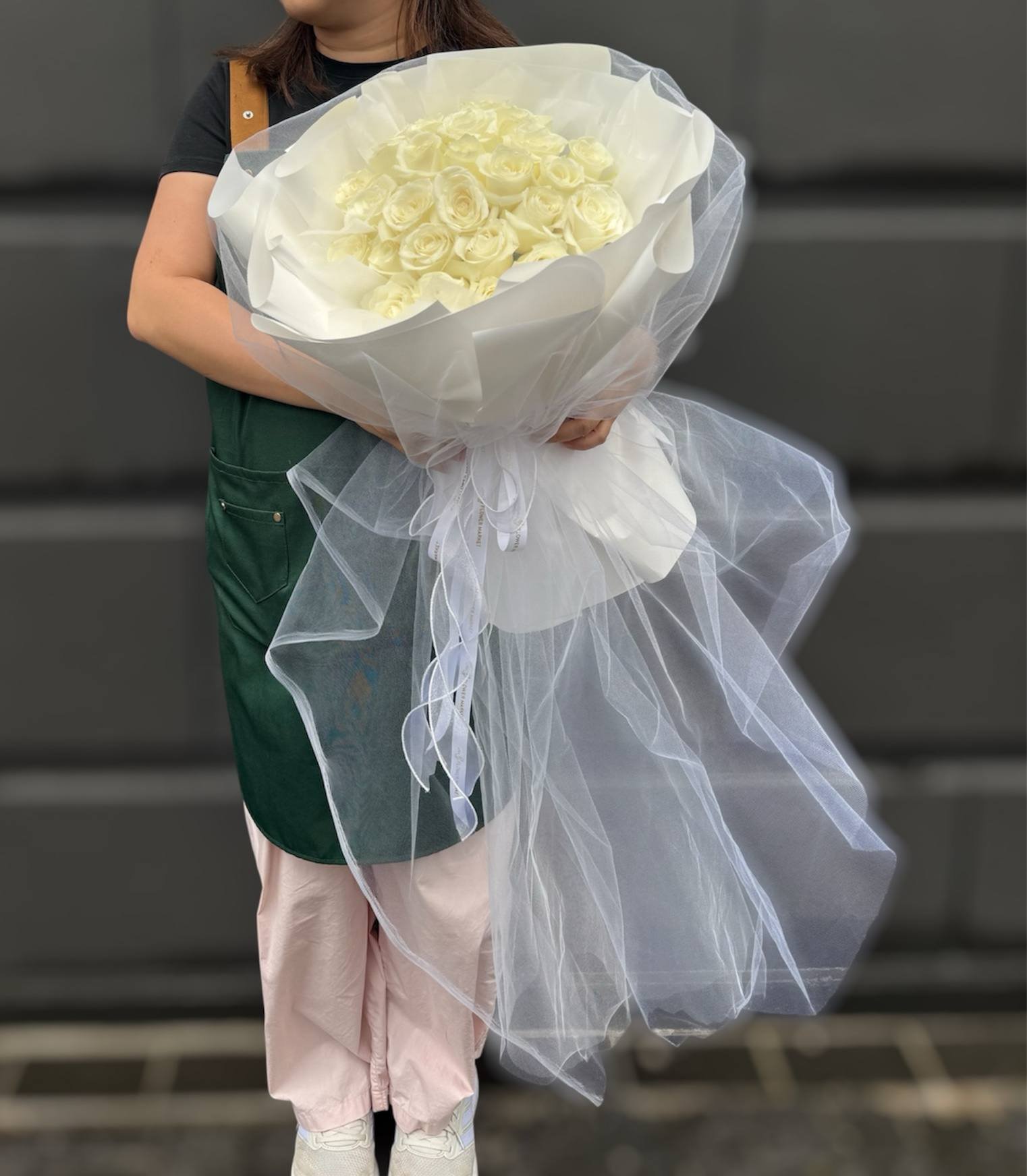 Ivory Veil Flower Bouquet
