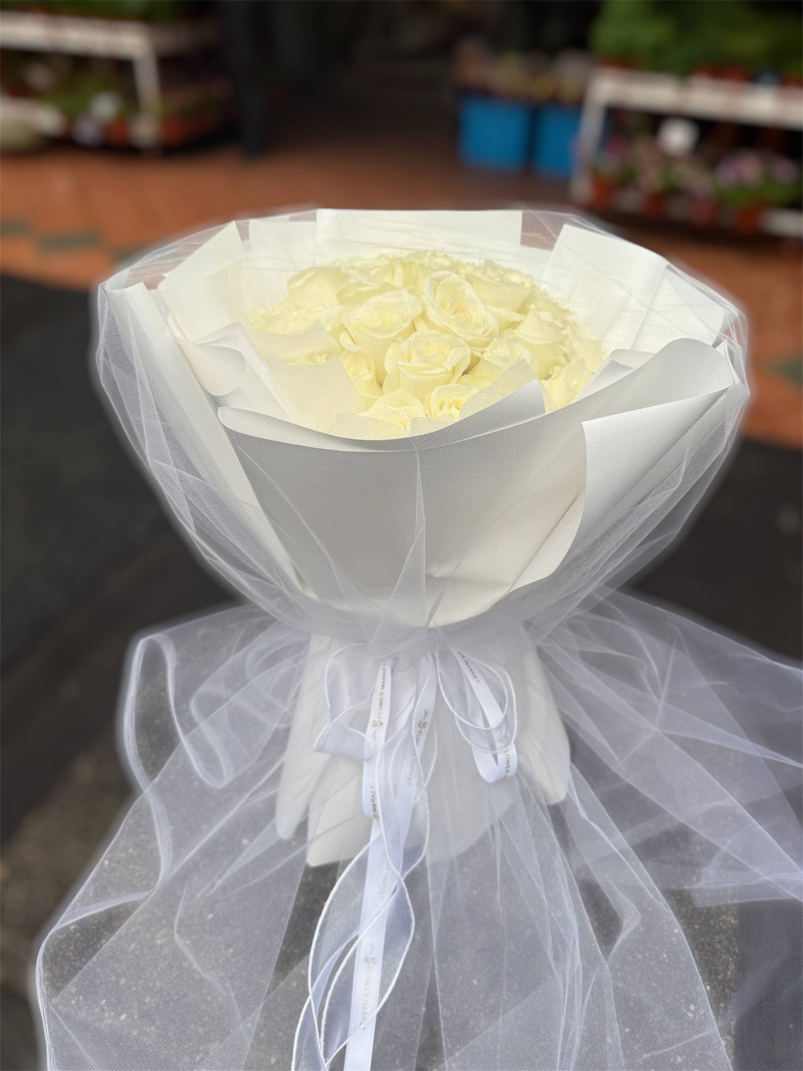 Ivory Veil Flower Bouquet - Image 4