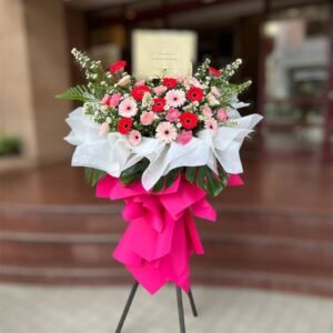 Fuchsia Fiesta Flower Stand