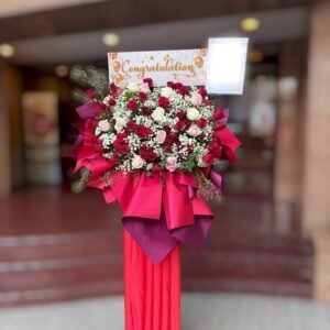 Grandeur in Bloom Flower Stand