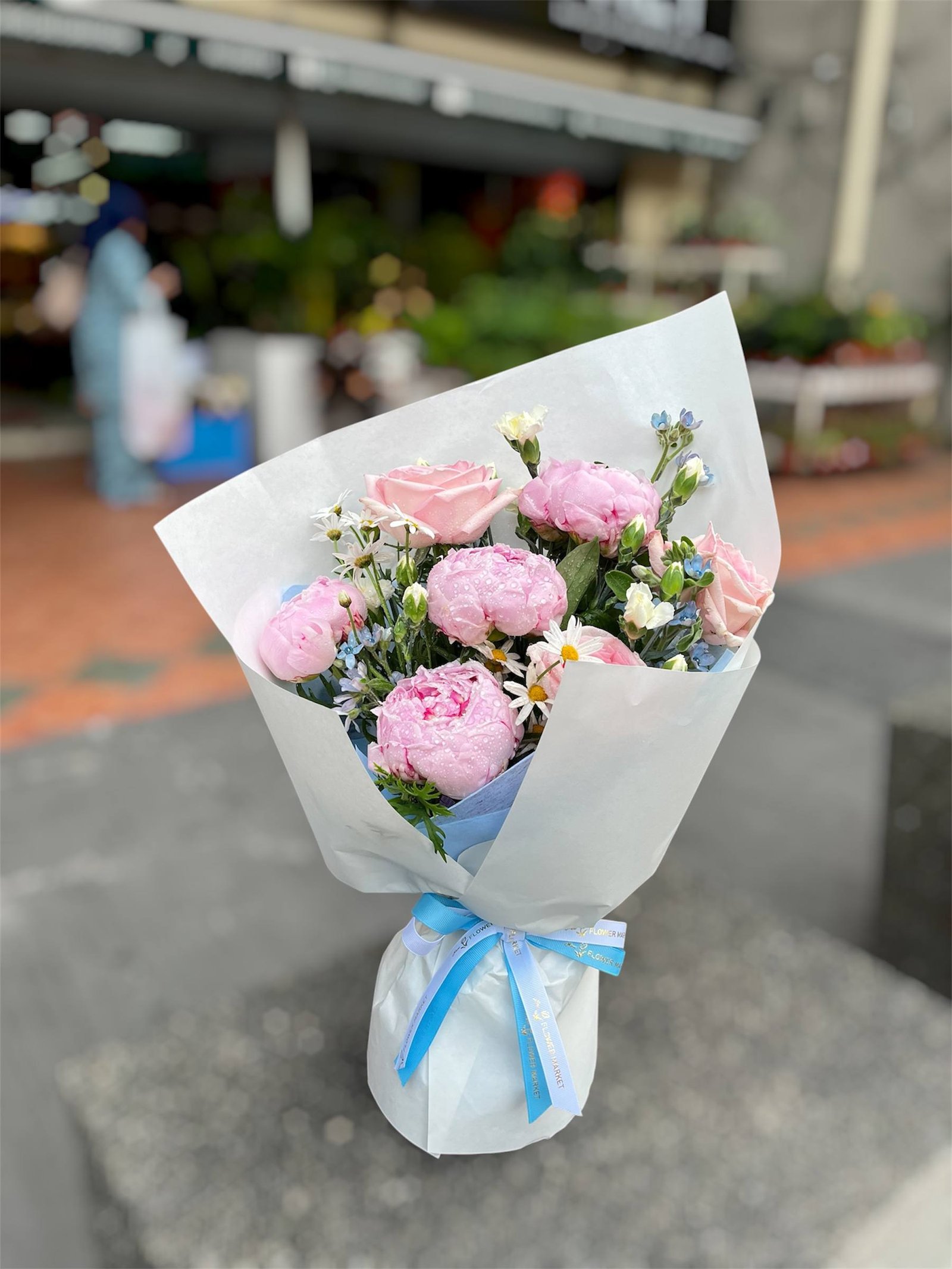 Cloud Bloom Flower Bouquet - Image 2