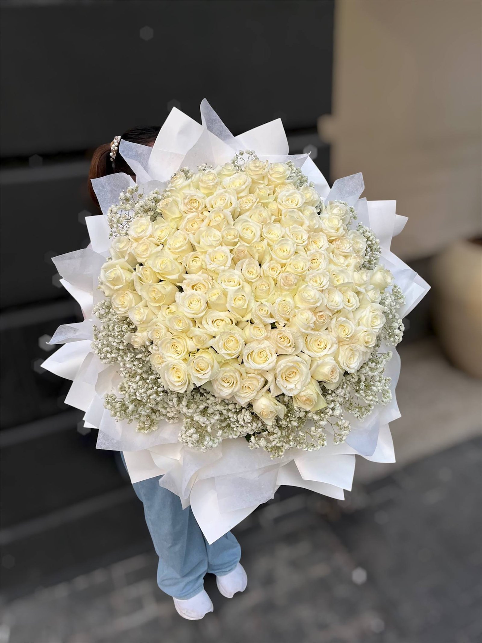 Empire of Pure Love Flower Bouquet - Image 3