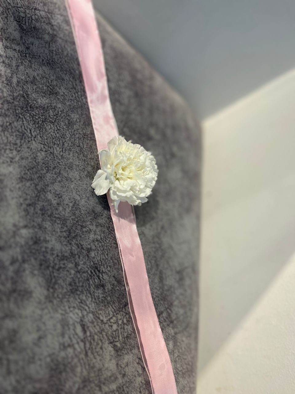 Soft Devotion Wrist Corsage - Image 4