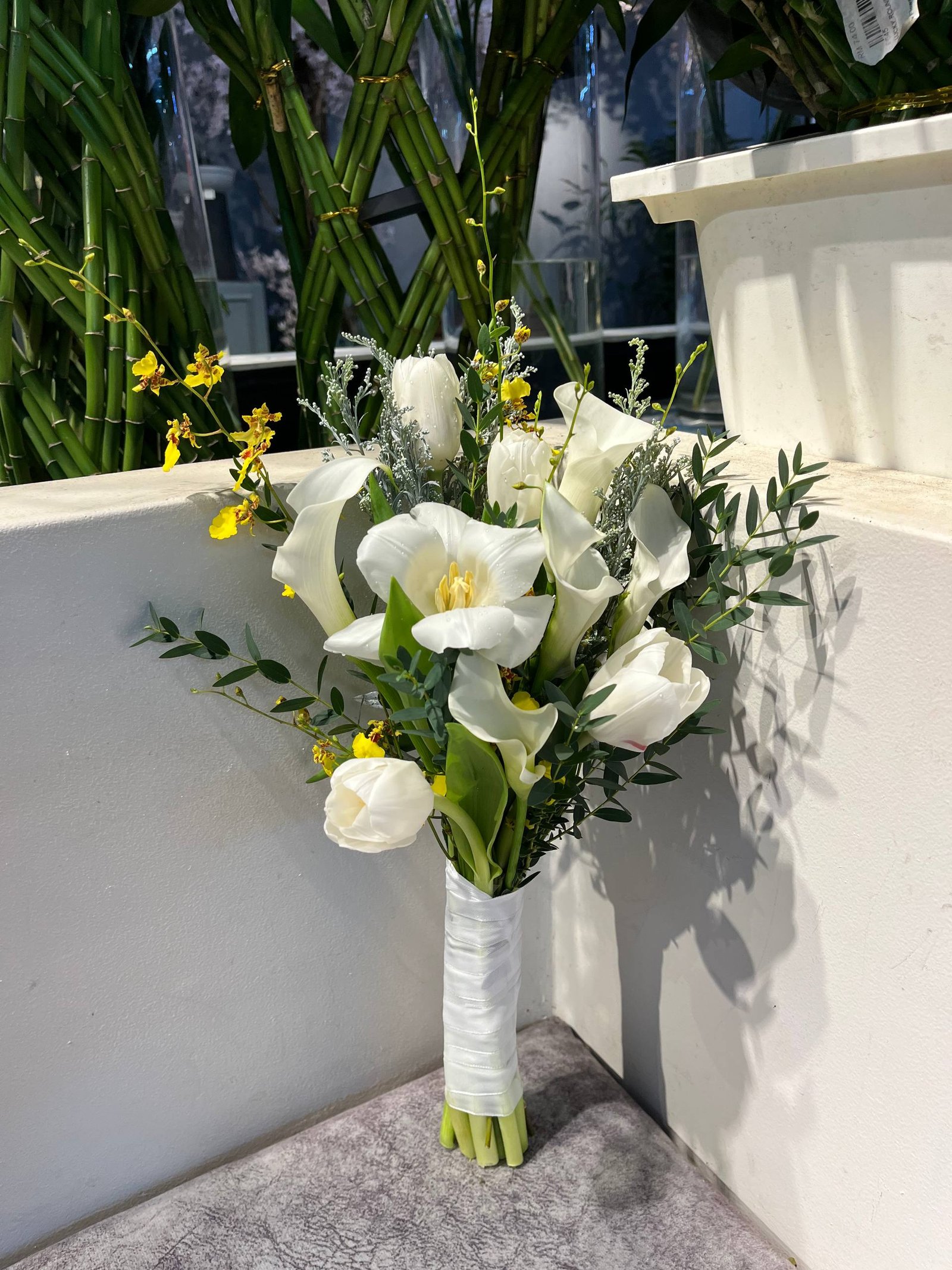 Ivory Sunlight Bridal Bouquet - Image 5