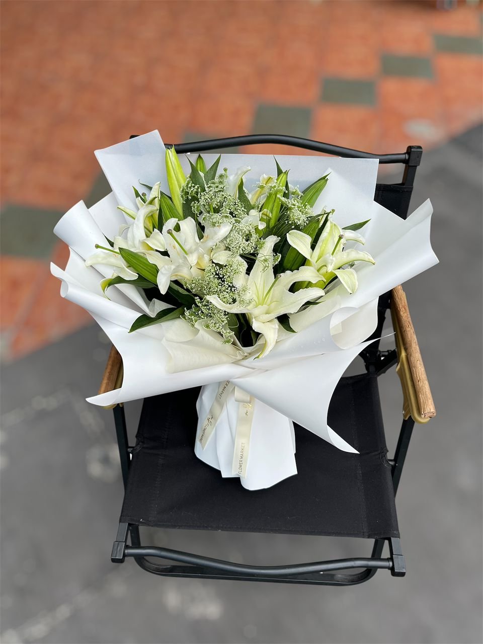 Heavenly Scent Flower Bouquet - Image 4