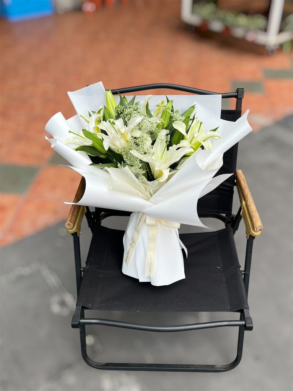 Heavenly Scent Flower Bouquet - Image 3