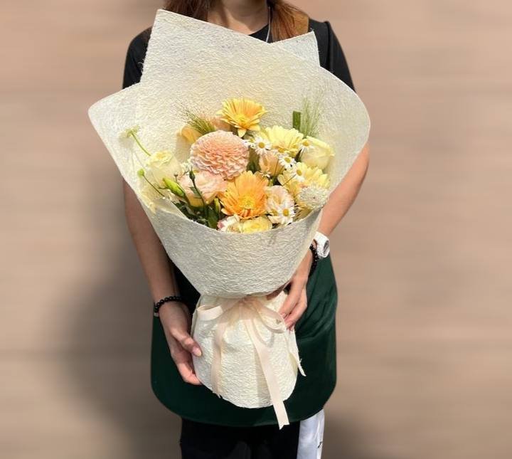 Honeyed Afternoon Flower Bouquet - Image 4