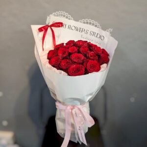 Scarlet Heartbeat Flower Bouquet