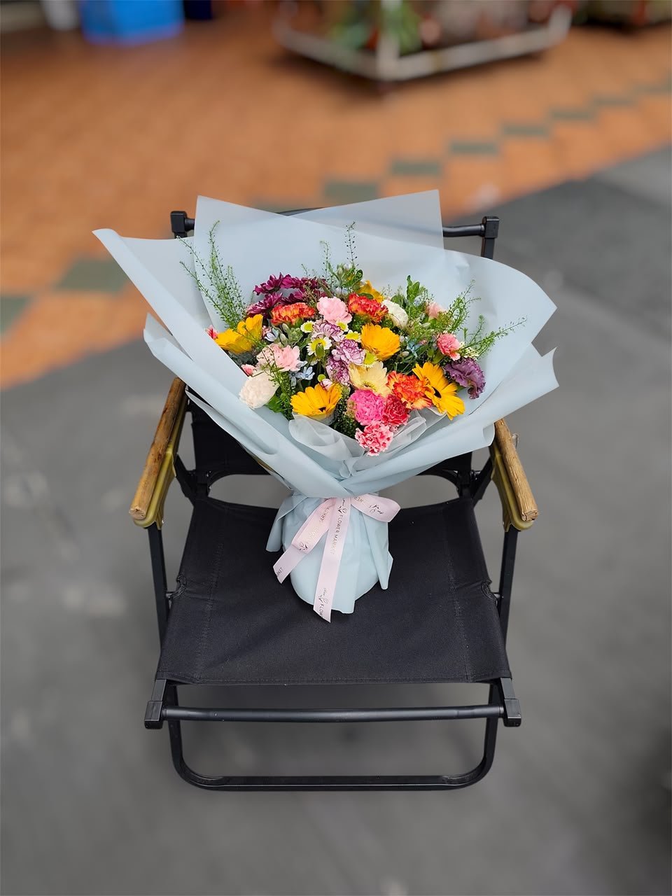 Warmth in Bloom Flower Bouquet - Image 3
