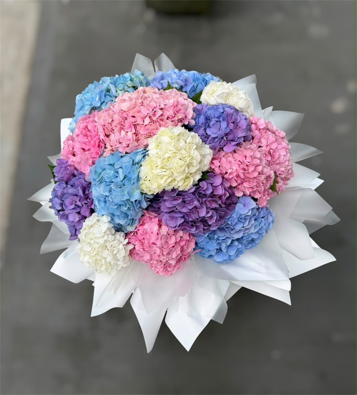 Dreamscape Blooms Flower Bouquet - Image 3