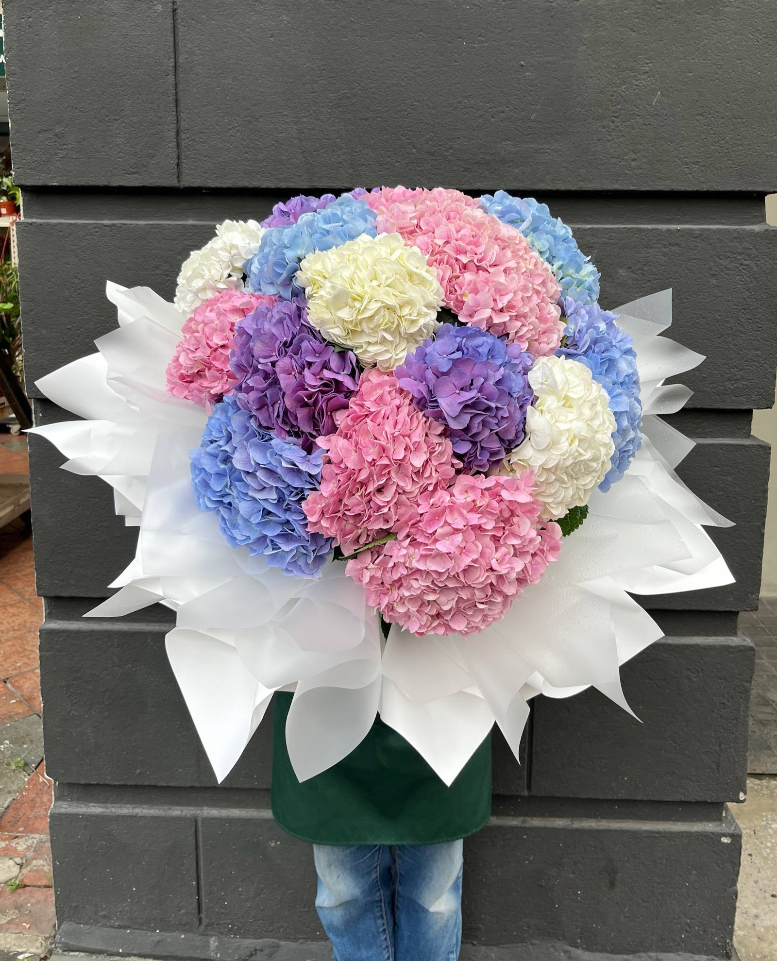 Dreamscape Blooms Flower Bouquet - Image 4