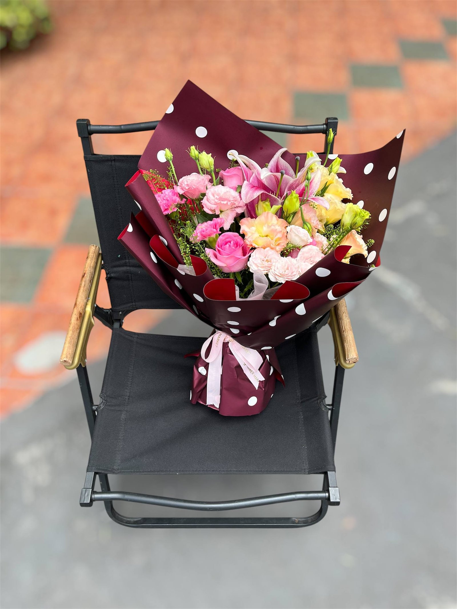 Coral Glow Flower Bouquet - Image 3